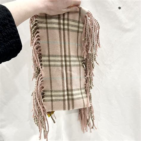 burberry scarf used